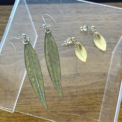 Vintage Festival Feathers & Leaf Pierced Earrings Brass Gold Tone Jewelry Native