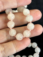 Vintage ROSE QUARTZ JADE Knotted Graduated 7mm-12mm Bead Rope Necklace 30″
