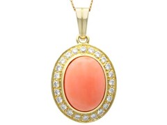 Vintage 9.27 Ct Coral and 0.80 Ct Diamond 18k Yellow Gold Pendant Circa 1960