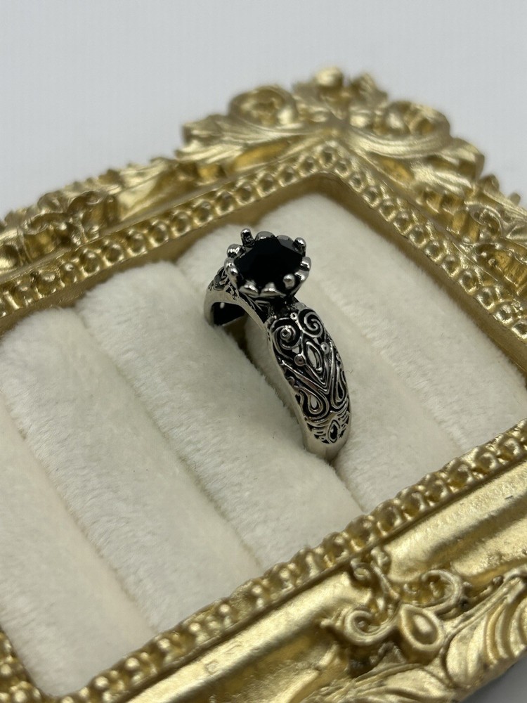 Vintage Gothic Black Stone Ring Size 7 Silver Tone Scroll Filigree Victorian