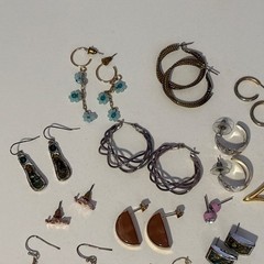 Lot of 14 pairs Pierced Earrings Silver & Gold Tone Hoops Stone Dangles Variety