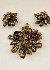 RARE Vtg REGENCY Moss, Topaz & Olivine Flower Designer Brooch & Earring Set!