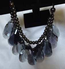 Vintage Joan Rivers Blue Gray Teardrop Bib Statement Necklace & Pouch