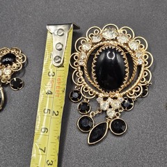 Gold Tone Black Oval Glass Brooch Pin & Matching Clip-On Earrings Jewelry Set