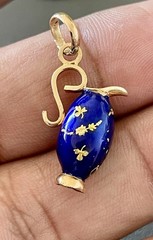 18K Yellow Gold Enamel Vase Pitcher Jug Pendant (F131)