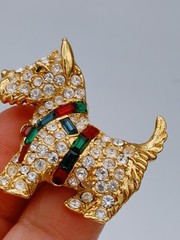 Vintage Scottie Terrier K.J.L I’m Clear Rhinestone Brooch Red Green Harness