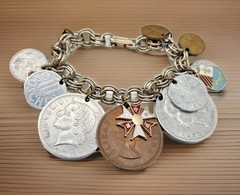 Vintage International Coins Heraldic Charm Chain Bracelet 6.5″