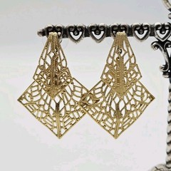 Filigree Design Dangle Gold tone Pierced Earrings Asymmetrical 2 in Drop