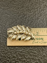 Vintage Gold Tone Leaf With Faux Pearls Brooch Mid Century Modern Curved Pin