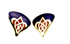 Vintage Purple Red Cloisonné Enamel Fan Gold Tone Pierced Stud Earrings