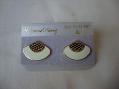 VINTAGE SAMUEL HUANG DESIGNER CLOISONNE RETRO ABSTRACT FAN WHITE & BLACK EARRING
