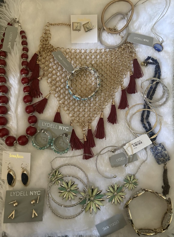 18 Pc Large Lot Vintage Costume Statement Jewelry Burgundy Green Blue Bracelets