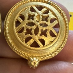 Casual Corner VTG Gold-Tone Round Chunky Cut Out Star Stud Earrings MCM Unique