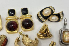 Vintage Bold Estate Costume Earrings Lot (13) 90’s Gold Tone Joan Rivers Trifari