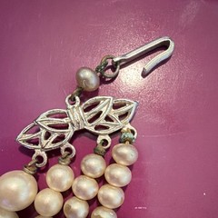 4 strand Layered faux Pearl Necklace White/Silver Bow Hook Closure 2-toned Japan