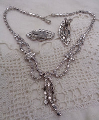 Vintage Pink Rhinestone Necklace & Clip Earrings Set
