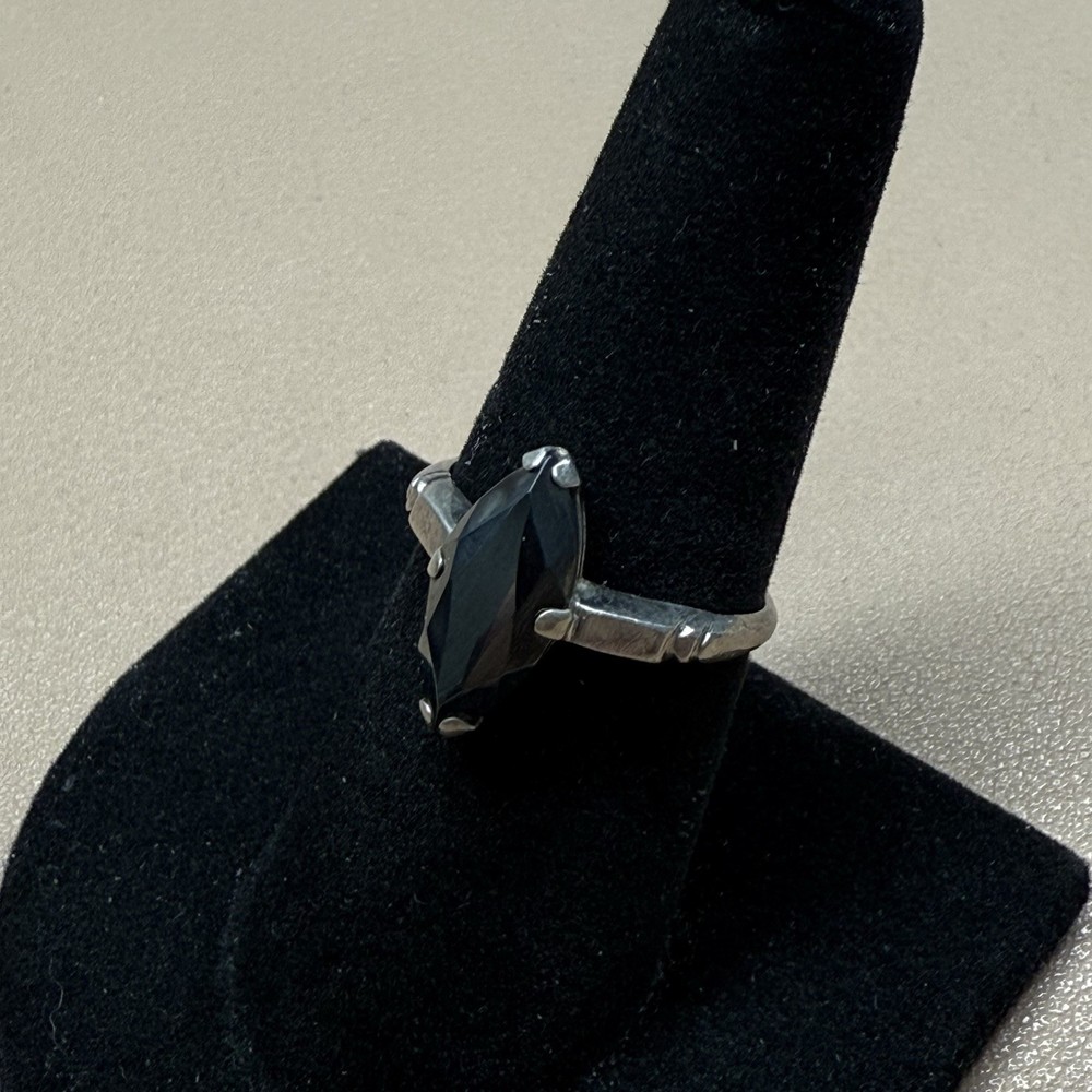 Vintage Sterling Silver Black Stone Ring Size 7.5 Signed (Po Ho Co)