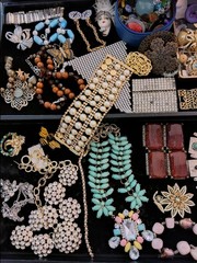 HUGE *REPAIR~HARVEST~CRAFT* Vintage & Costume Jewelry Lot RS * 350+ PCS 14+ Lbs