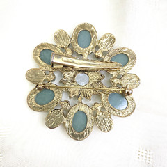 Green Ovals Rhinestones Around Multi-Faceted Amber Center Pin Brooch Hat Hair