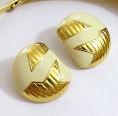 VTG RUNWAY MONET CREAM WHITE ENAMEL MODERNIST GP “Stars” NECKLACE EARRINGS SET