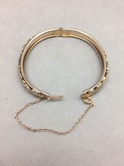 Gold Tone Hinged Bracelet Floral Relief 7″ x 9mm Wide Vintage Safety Chain