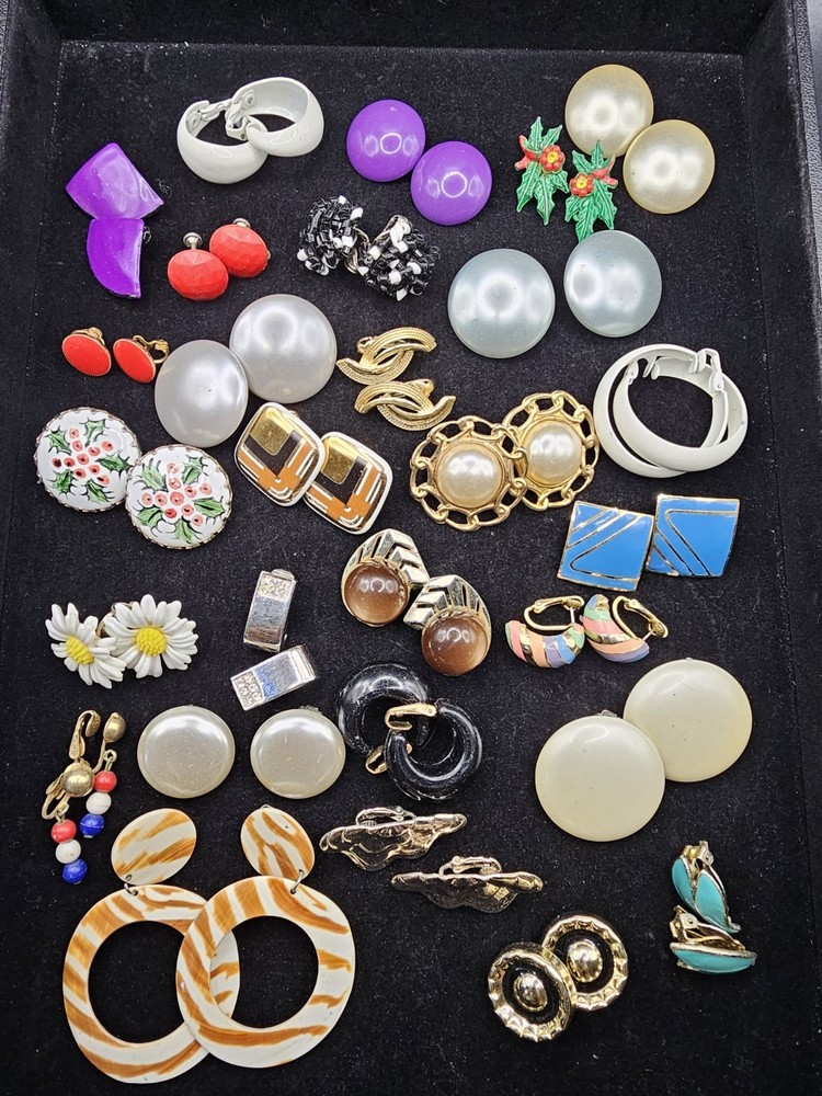 Vintage Earring Lot Colorful Mixed Styles Vintage Jewelry Lot 25+ Pair
