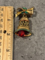 VTG GERRY’S Red Green Enamel Gold Tone Glass Bead Christmas Bell Dangle Brooch