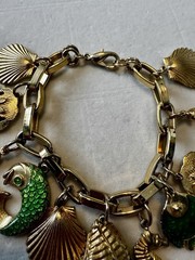 Vintage Gold Tone Nautical Charm Bracelet Sea Life Fish Shell Seahorse Starfish