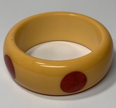 Vintage 1 1/16” Wide Butterscotch Bakelite Bracelet Five Red Marble Dots Tested