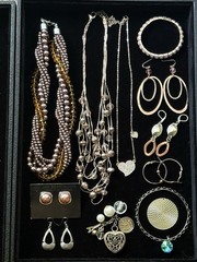 VTG Modern Mix Jewelry Lot Natural Stones Gold Tone Rhinestones All Wearable