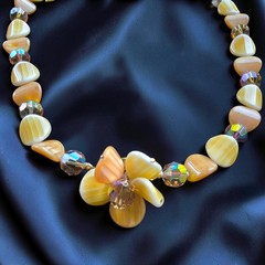 Vintage Lucite Flower Necklace Butterscotch Caramel AB Crystal Hidden Clasp 21″