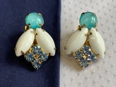 Vtg Rhinestone Costume Jewelry Set Blue Milk Glass Look Brooch Earrings *READ*