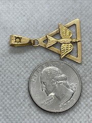 VINTAGE HANDMADE 19K Yellow Gold FLYING BIRD TRIANGLE Charm Pendant w/17K Lock