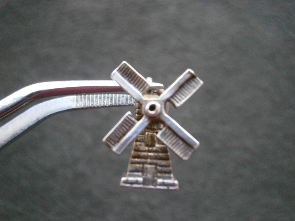 Nuvo Windmill Vintage Sterling Silver Bracelet Charm Pendant 2.0g Sails Rotate