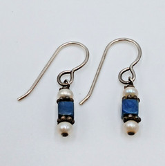 VTG Beaded Dangle Earrings 1in Drop Blue Stone Seed Pearl Silver Tone Estate