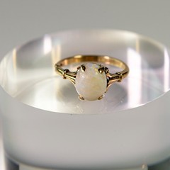 Vintage British 9CT Yellow Gold White Opal Ring Solitaire Split Shoulder Sz 6.75