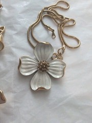 Vintage Trifari White Enamel Flower Jewelry Lot Brooch Necklace Pendant Earrings