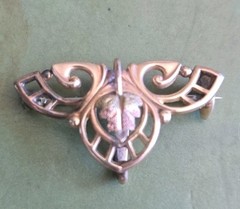 ANTIQUE Simmons Rose, White and Green Gold Tone WATCH PIN Brooch