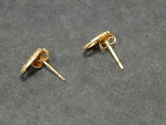 Michael Anthony MA 14K Yellow Gold Petite Irish Claddagh Pierced Earrings 585 KT