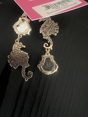 Betsey Johnson White Pearl Seahorse Earrings and Necklace Set – Rare – O4