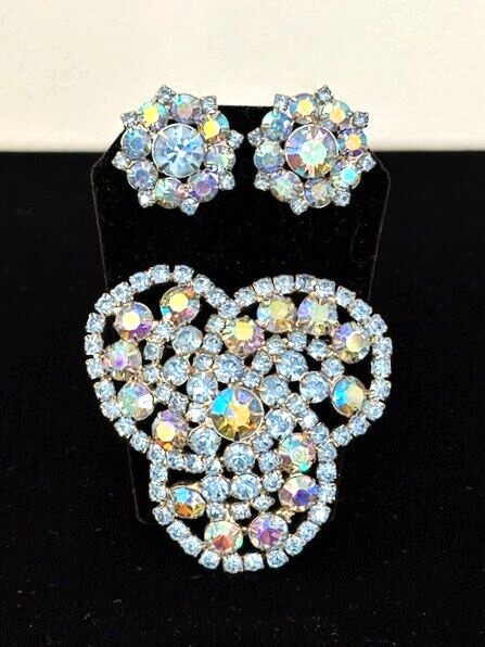 VTG Silver ICE BLUE AB Rhinestone INTERLOCKING CIRCLES Pin Brooch Earrings Set