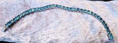 LES BERNARD Vintage Aqua Marine Rinestone Tennis Bracelet Collectable