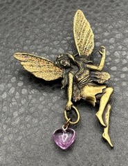 JJ Jonette VTG Gold Tone Fairy Brooch Pin Purple Heart Glitter Wings Mystical