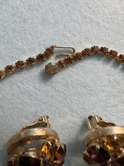 VTG D&E Juliana Root Beer Glass & Topaz Rhinestone Runway Necklace & Earrings