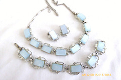 VINTAGE CORO POWDER BLUE MOONGLOW THERMOSET NECKLACE BRACELET EARRINGS SET