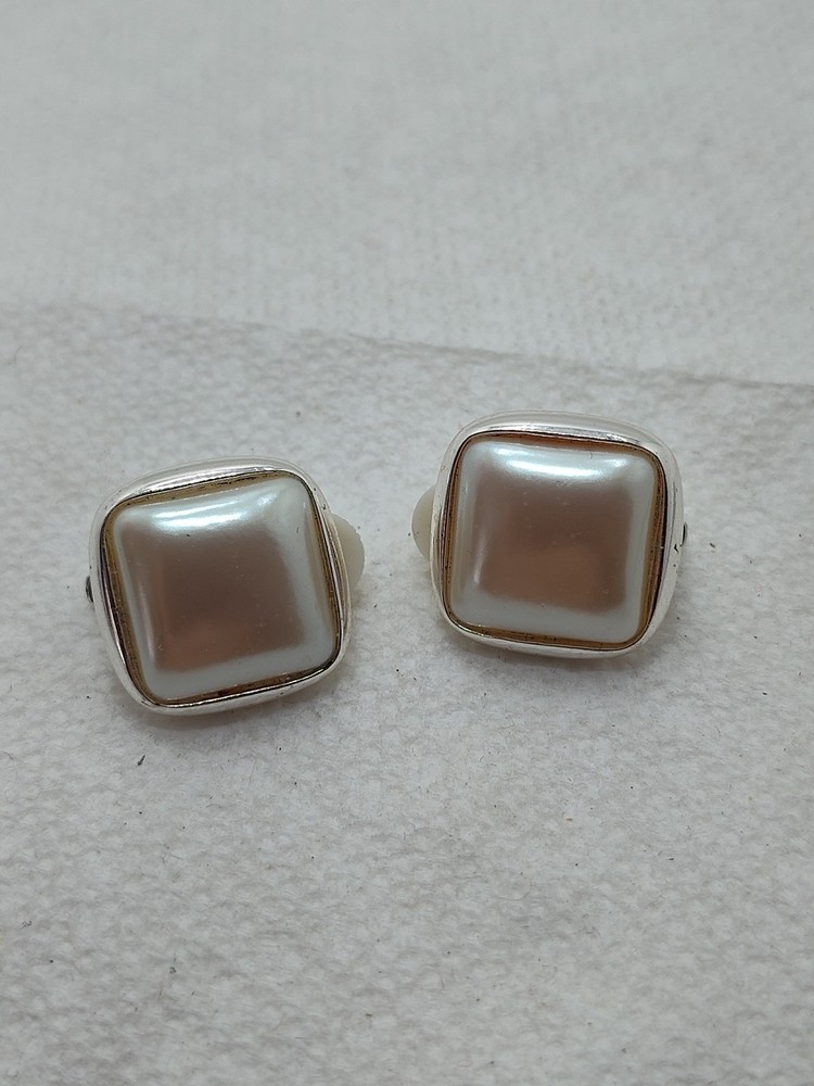 Vintage Carol Lee Faux Pearl Clip On Earrings