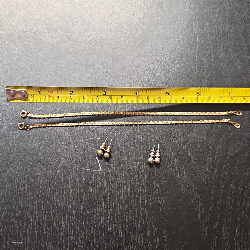 Lot of 2 Yellow Gold Bracelets & 2 Pairs of Earrings. Vintage Amway Artistry