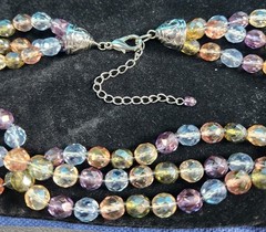 Ladies Glamorous Multi-Colored 3 strands of glass beads Necklace 17″ NWOB
