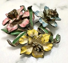 Vintage Pot Metal 1930s Floral Brooch Unsigned
