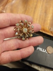 Vintage Opalescent Iridescent Rhinestones Gold Toned Brooch